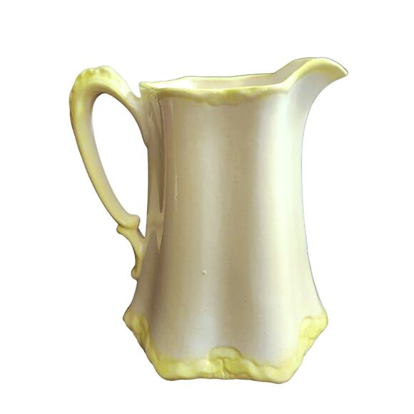 Buttermilk Floral Pitcher 7 1/2" Cream Yellowish Vintage Cash Family Pottery - Picture 3 of 7
